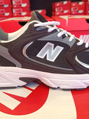 New Balance 530 Athletic Shoes brand new, black and white