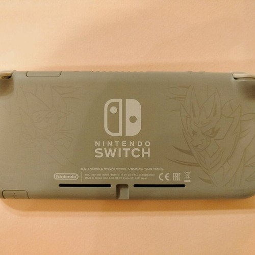 Switch Lite Zacian & Zamazenta Edition like new with 5 digital games