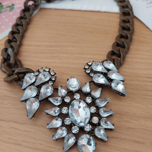 Necklace new with thick heavy chain