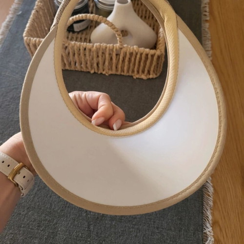 Hat like new, size S, beige