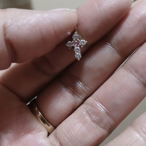 Gold cross 14K used with 5 zircon stones and 1 central ruby