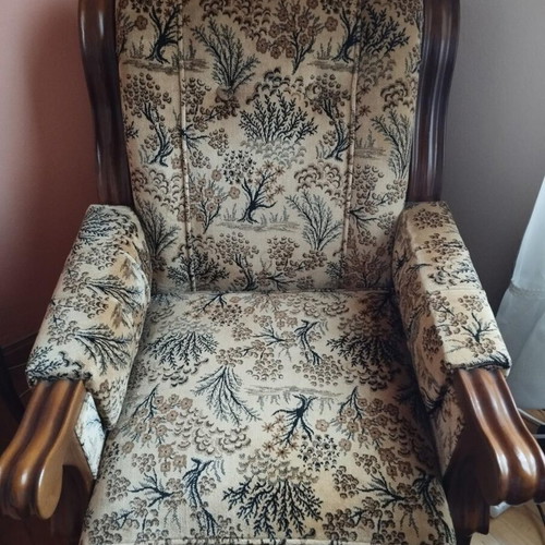 Vintage living room set 5 pieces like new with wooden details
