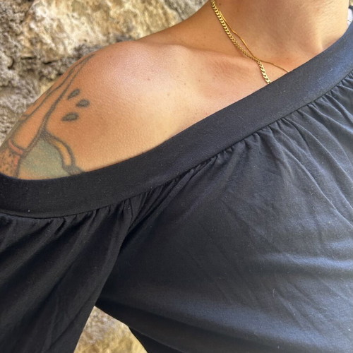 Y2K black off shoulder top with cut out sleeves like new