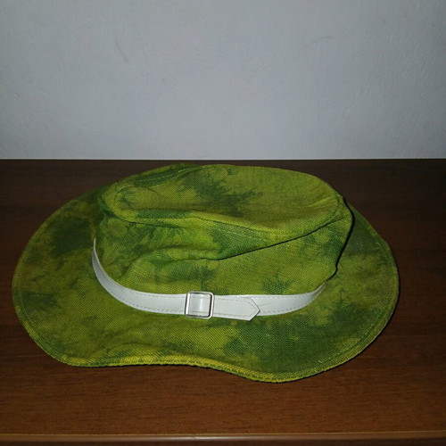 Woman's hat like new, size 52
