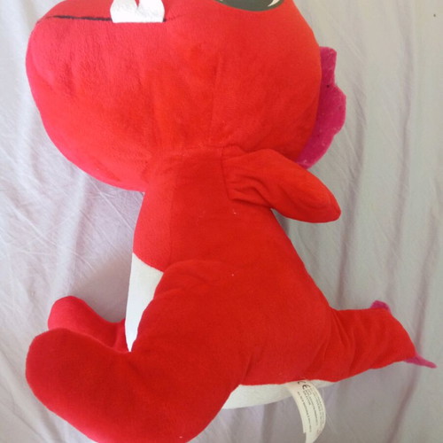 Plush dragon used in very good condition