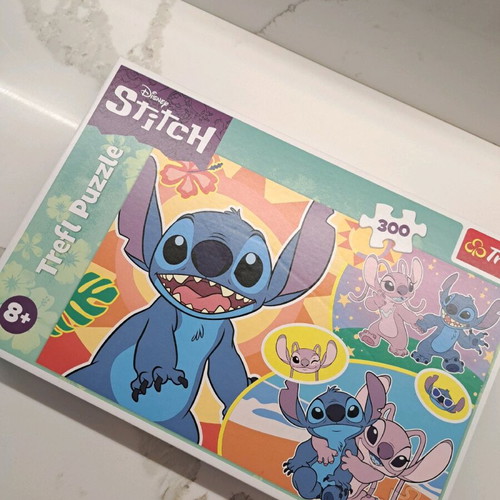 Stitch Trefl puzzle like new, 300 pieces