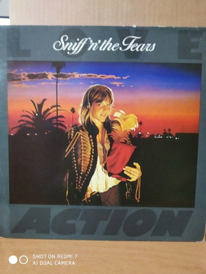 Sniff'n'the Tears Live Action δίσκος σαν καινούργιος, ταλαιπωρημένο εξώφυλλο