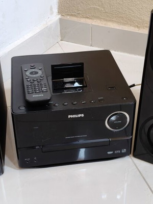Philips Micro Music System DCM3020/12 with Dock and USB