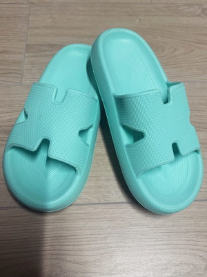 VG Styline slippers new, sizes 38-39, mint color