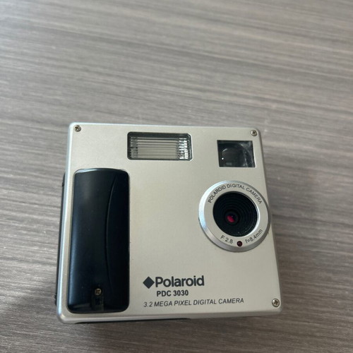 Polaroid PDC 3030 Vintage Y2K Digital Camera with SanDisk SmartMedia Card