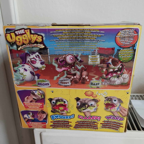 The Ugglys electronic pup-pet new