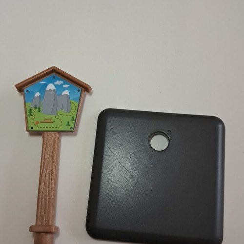 Playmobil trail sign with mountain route map and base