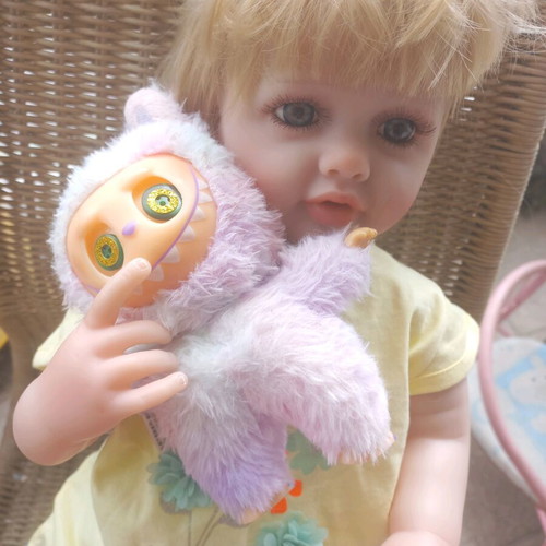 Monster, Unicorn & Labubu Fuzzy Rainbow Accessories Set new