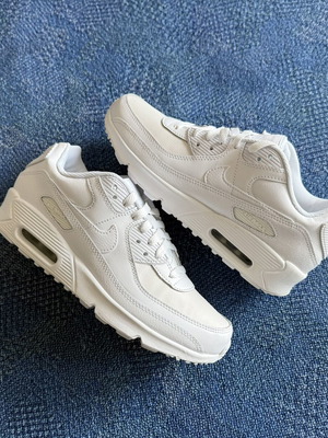 Nike Air Max 90 (GS) women's sneakers new, size 39