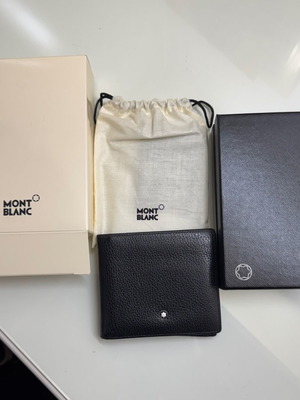 Montblanc leather wallet 12cc with coin case like new, black
