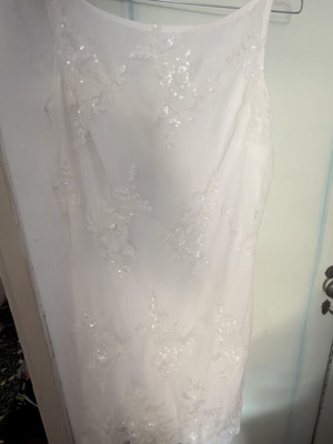 Pre wedding dress σαν καινούργιο, κάνει σε S-M, άσπρο