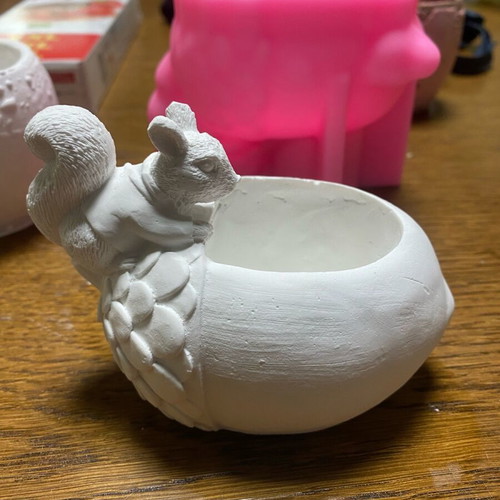 Acorn planter with squirrels new, gypsum ceramic