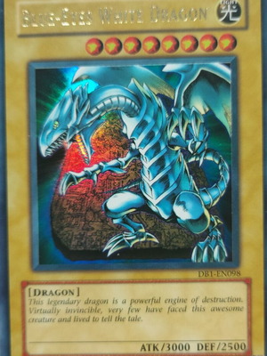 Blue-Eyes White Dragon card like new, Ultra Rare DB1-EN098
