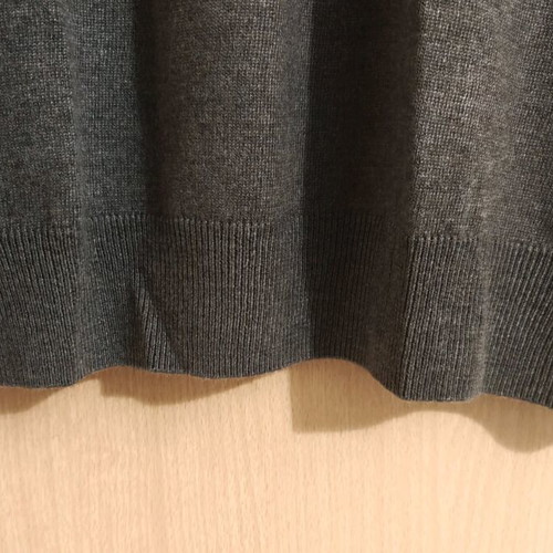 V-neck pullover like new, size XXL, gray and beige