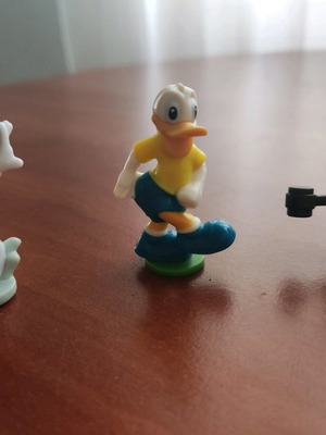 Disney figures used, set of 3 with Mini Mouse, Donald and Tweety
