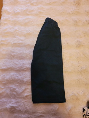 Two In A Castle culotte pants like new for 6 years old blue and red