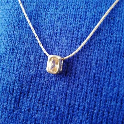 Silver 925 pendant like new with honey zircon