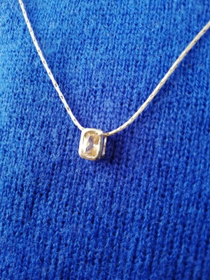 Silver 925 pendant like new with honey zircon