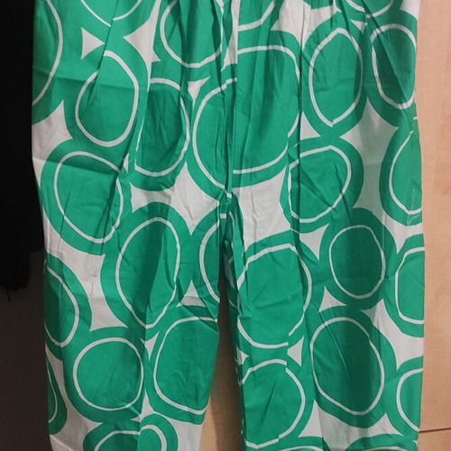 Summer pants with pockets like new, white and green