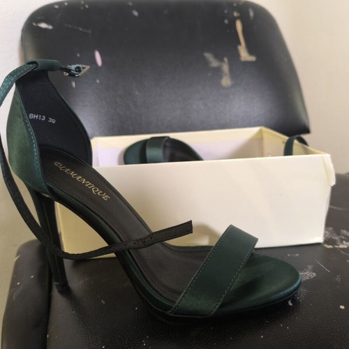 Green heeled sandals size 39