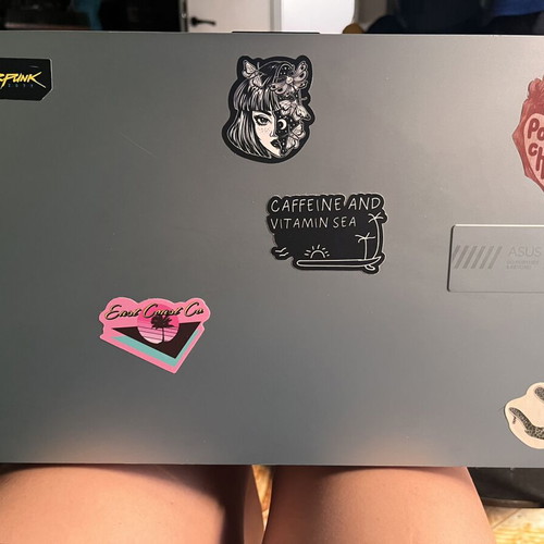 Asus Vivobook Go 15 laptop like new, AMD Ryzen 5 7000 series, Radeon graphics