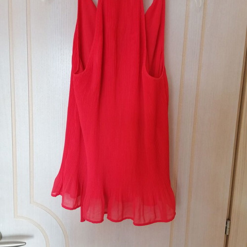 Zara sleeveless top new, coral color, size M/L