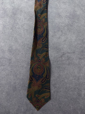 Silk tie like new