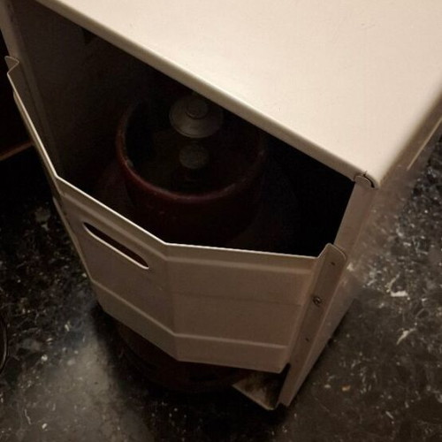 Gas heater used with gas cylinder