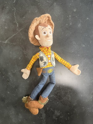 Toy Story Woody plush used, very good condition