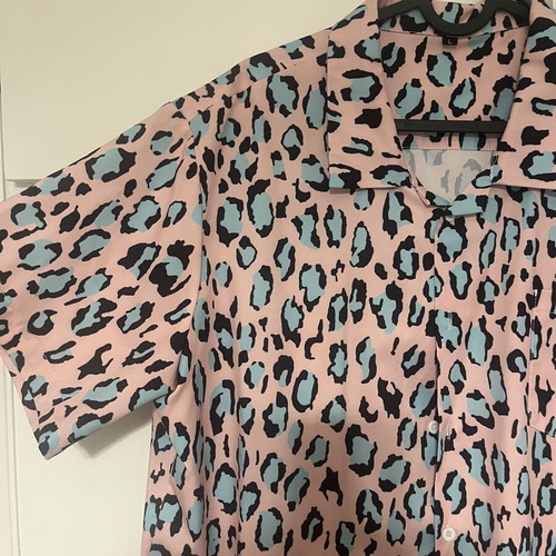 Leopard shirt Shein like new, size L, pink and turquoise