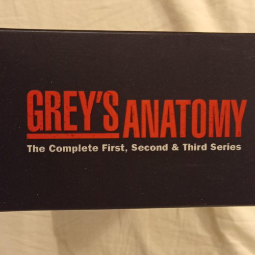 Grey's Anatomy DVD употребяван, сезони 1, 2 и 3 в комплект