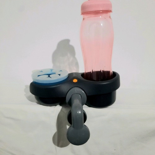 Snack and Bottle Holder Base like new