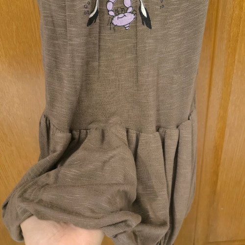 Girls' dress like new brown-gray with girl figure