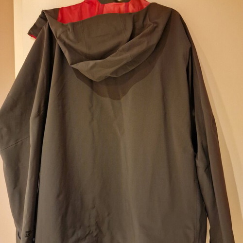 Patagonia waterproof jacket XL like new