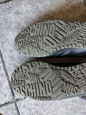 moschino sneakers δερμάτινα