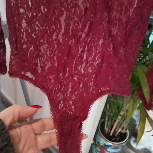 Rossodisera bodysuit size M like new, burgundy red