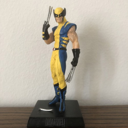 Marvel Eaglemoss Wolverine figurine used with magazine