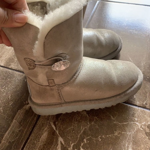 Ugg x Disney Frozen boots size 30 used, grey