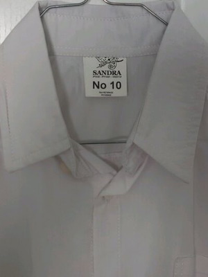 Πουκάμισο παρέλασης μέγεθος 10 σαν καινούργιο με λεκέ