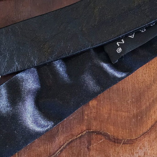 Urban Spirit leather skinny tie like new, black