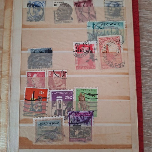 Stamp collection used, over 150 sealed stamps