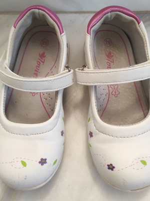 Tweety Leather Girls' Ballerina Shoes size 26 like new, white and pink