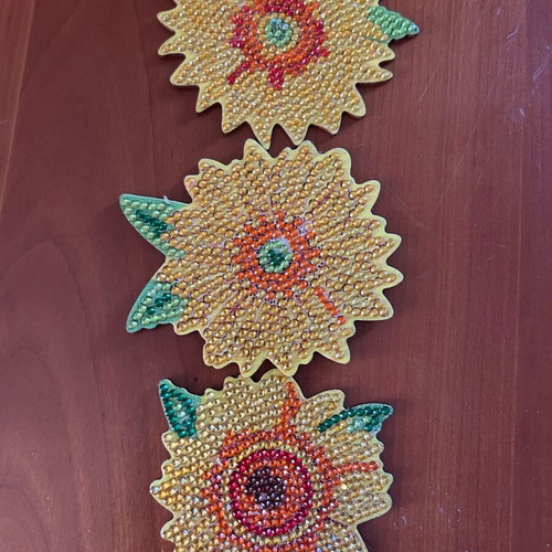 Set of 6 sunflower coasters with metal base and diamond painting decoration