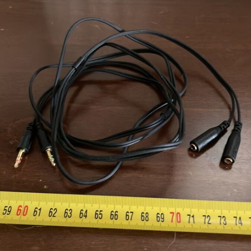 3.5mm Jack Y Splitter Cable 1.1m like new