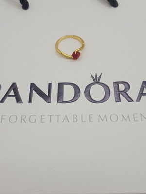 Pandora Magemeno Triantafyllo Ring new, red and gold
